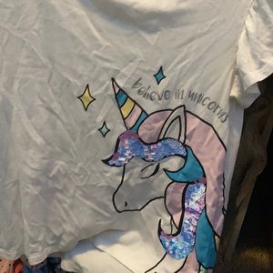 Believe in unicorns T-shirt